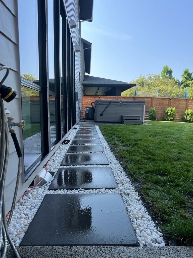 Stepping stone side yard installation in Marion County Oregon