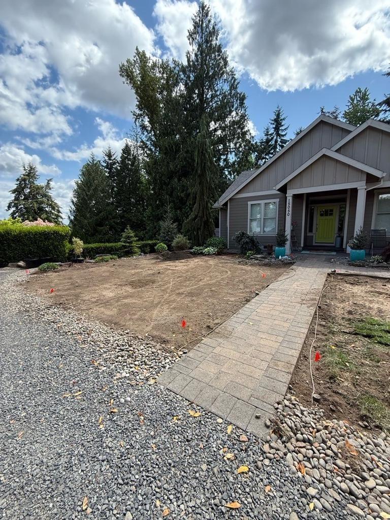 Premium lawn care service in Lake Oswego Oregon